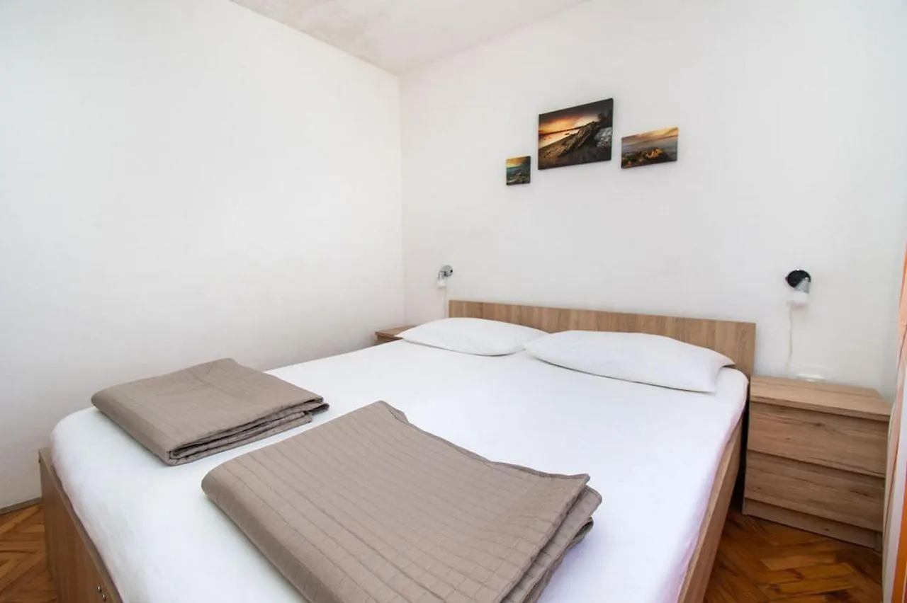 פובליאנה Apartments Crljenko